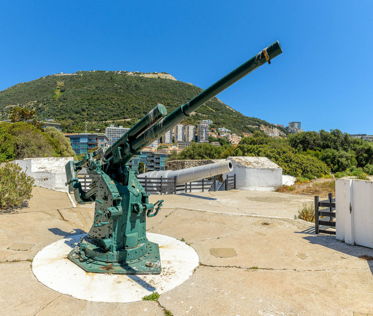 100 Ton Gun Gibraltar
